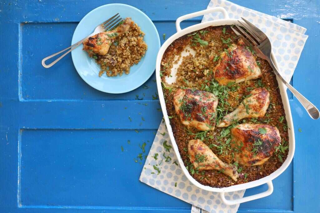 עוף ופריקה בתבנית אחת. | אפרת ליכטנשטט