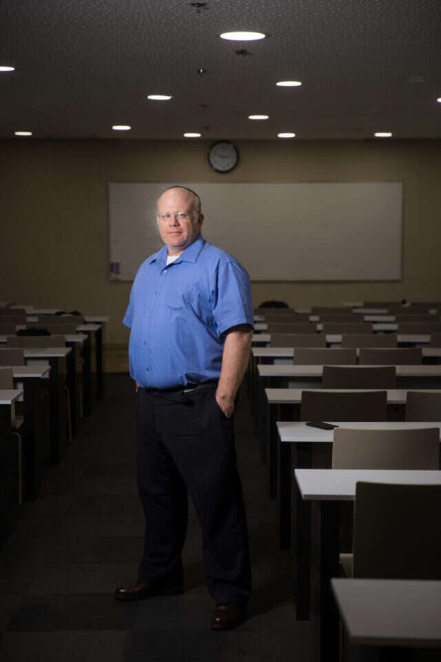 כהן. | הדס פרוש, פלאש 90