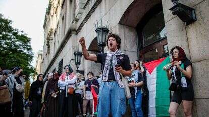 הפגנה אנטי־ישראלית באוניברסיטת קולומביה. | איי.אף.פי הפגנה אנטי־ישראלית באוניברסיטת קולומביה. | איי.אף.פי