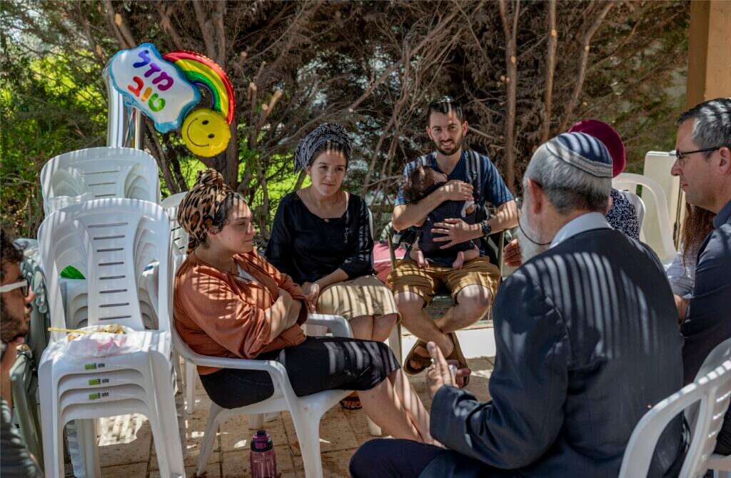 שבעה בבית משפחתו של סעדיה דרעי ז"ל. | נעמה שטרן