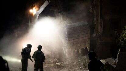 הריסת בית המחבל אחמד דוואבשה בדומא הריסת בית המחבל אחמד דוואבשה בדומא