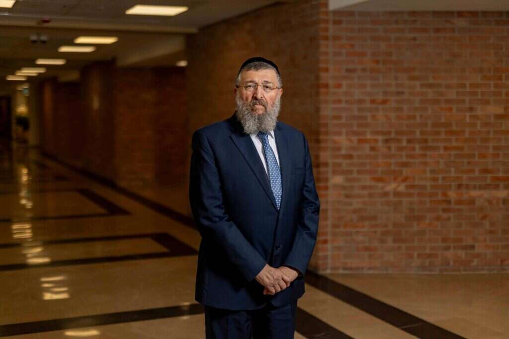 השר יואב בן־צור. | נעמה שטרן השר יואב בן־צור. | נעמה שטרן