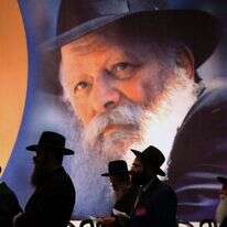 היום כל הארגונים היהודיים בארה"ב חושבים איך ללמוד מחב"ד". עצרת תפילה ביום הסתלקות הרבי. | איי.פי