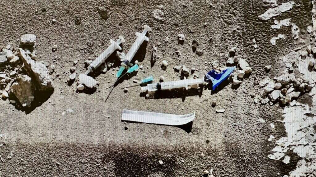 המזרקים שעל פי החשד שימשו להרעלה. | משטרת ישראל