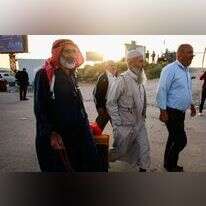 פלסטינים נכנסים לשטח ישראל דרך מעבר קלנדיה. | נאסר אישתאייה, פלאש 90 פלסטינים נכנסים לשטח ישראל דרך מעבר קלנדיה. | נאסר אישתאייה, פלאש 90