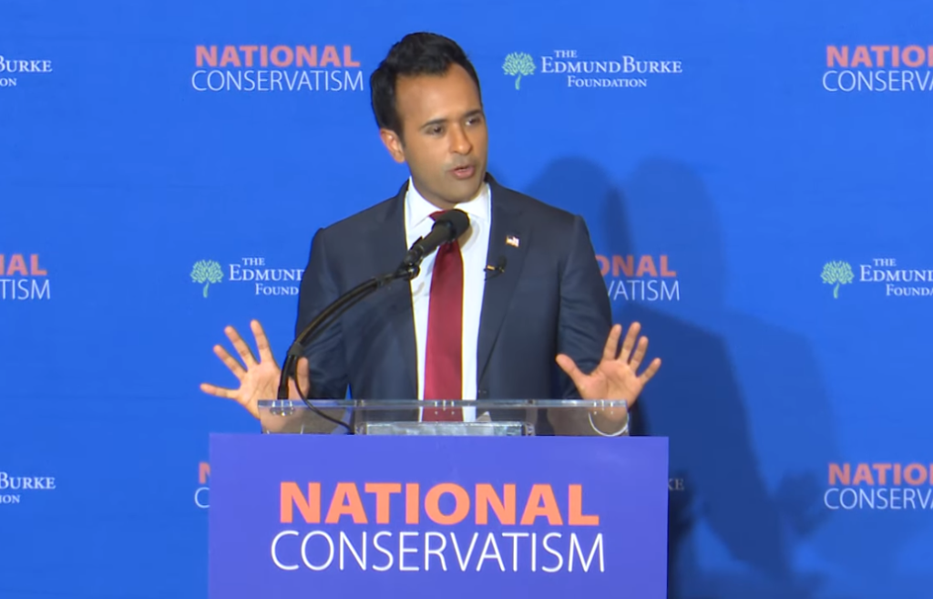 ויווק רמסוואמי נואם בוועידה. | מסך מיוטיוב