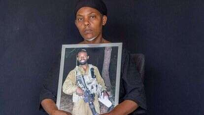 "עמנואל לא אמר לנו שהוא בעזה. הוא אמר לנו 'אני במחשבים'". ממיי ואנדייהו פלקה. | יוסי אלוני