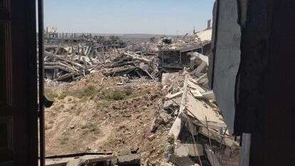 הריסות שג'אעיה. ברקע: קיבוץ נחל־עוז. | אביגיל זית