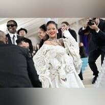 הופעת אורח מיוחדת בחגיגות החתונה. הזמרת ריהאנה. | Evan Agostini/Invision/AP הופעת אורח מיוחדת בחגיגות החתונה. הזמרת ריהאנה. | Evan Agostini/Invision/AP