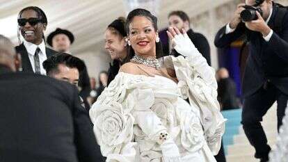 הופעת אורח מיוחדת בחגיגות החתונה. הזמרת ריהאנה. | Evan Agostini/Invision/AP