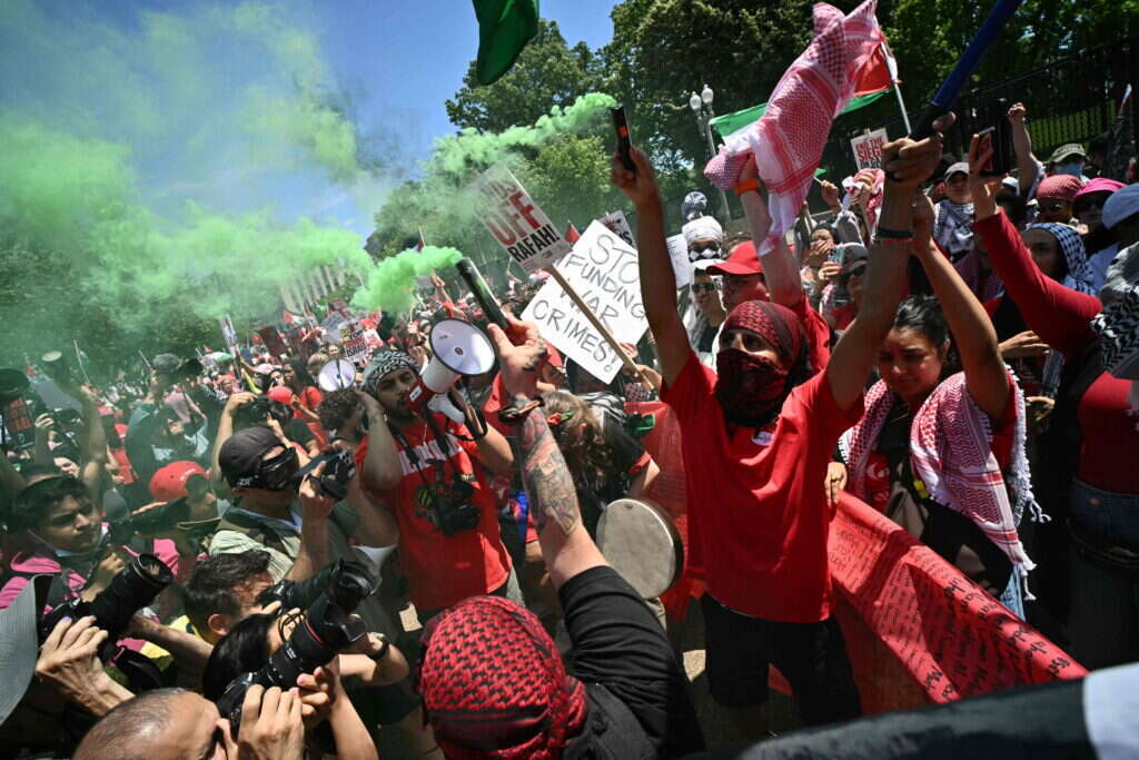 הפגנה אנטי־ ישראלית ליד הבית הלבן, בחודש ינואר. | איי.אף.פי