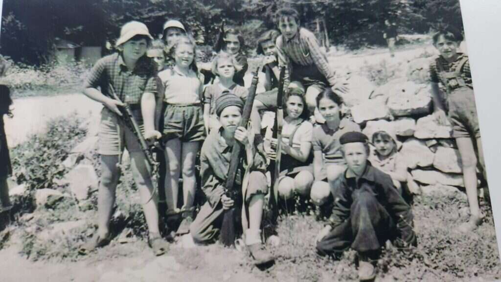 ילדים בנווה יעקב, 1948. באדיבות משפחת וכסלר