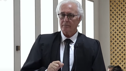 עו"ד ציון אמיר בדיון בבג"ץ. | מסך מיוטיוב