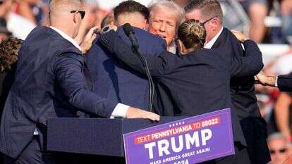 טראמפ לאחר הירי בפנסילבניה. | איי.פי