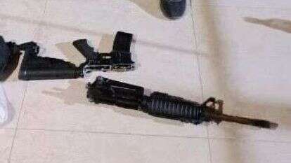 נשק שנתפס אצל חוליית ביר זית. | דוברות שב"כ