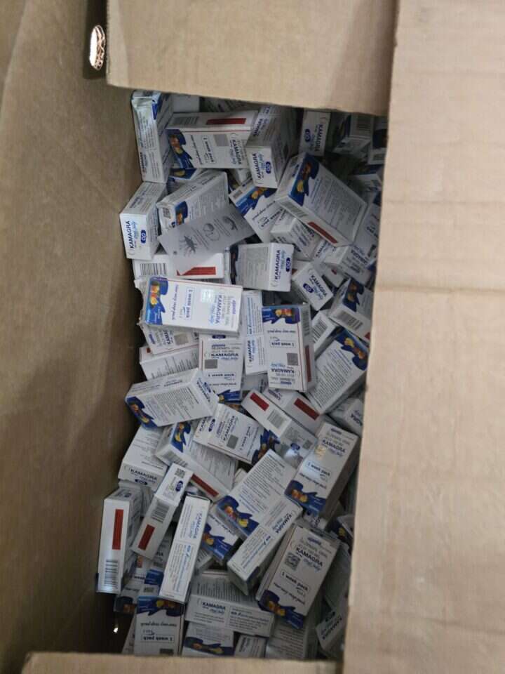 חלק מהתרופות שנתפסו. | דוברות המשטרה