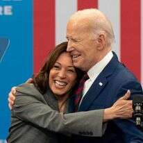 נשיא ארה"ב ג'ו ביידן וסגניתו קמלה האריס. | EPA/ALLISON JOYCE