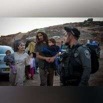 נריה זארוג עם משפחתו ביצהר, נובמבר 2019. פלאש90