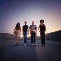 עילי בוטנר וילדי החוץ. | דיגיסטייג'