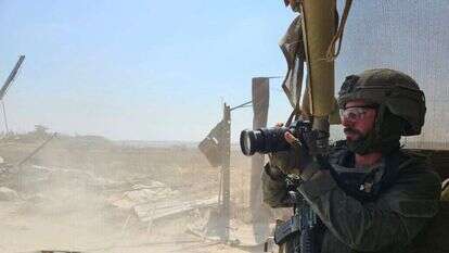 לוחמי חטיבת אלכסנדרוני במסדרון נצרים. | ישי אלמקייס