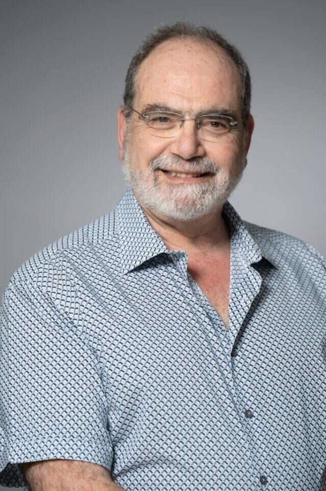 ד"ר חגי אמיר. | רמי זרנגר ד"ר חגי אמיר. | רמי זרנגר