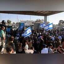 הפגנה על מעצר הלוחמים בכניסה לשדה-תימן. | AFP