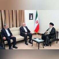 איסמעיל הנייה עם מנהיג הג'יהאד האסלאמי זיאד נח'אלה אצל נשיא איראן מסעוד פזשכיאן, פחות מיממה לפני שחוסל. | AFP