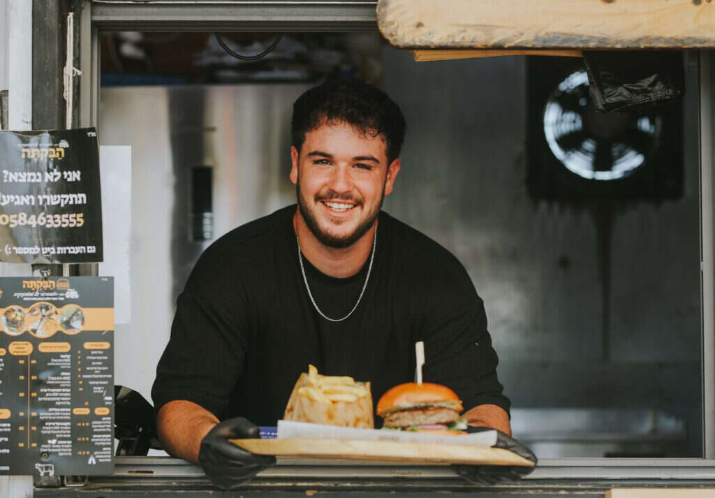 הבקתה. | יח"צ