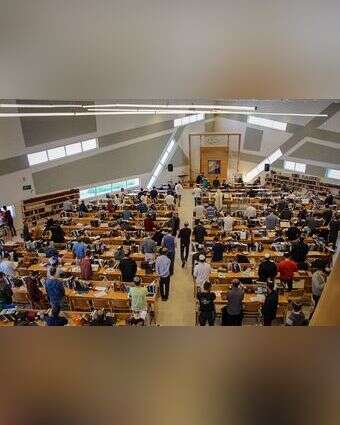 בית המדרש בישיבת ההסדר נווה־דקלים שבאשדוד. אילוסטרציה | דביר הריסון,