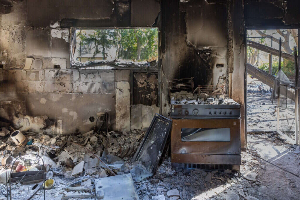 אי אפשר להתרגל. ההרס בניר־עוז. | לירון מולדובן