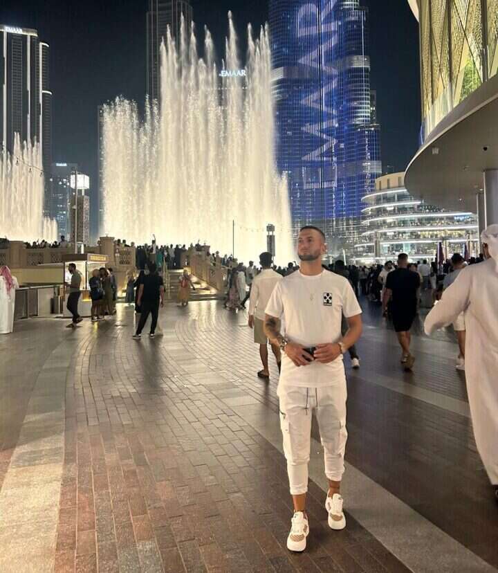 הראל זיו - ללא קרדיט