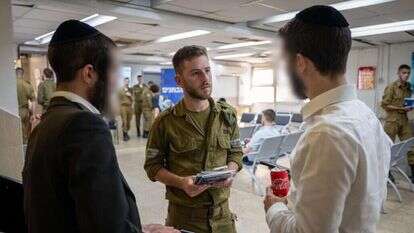 צעירים חרדים בלשכת הגיוס. | דובר צה"ל