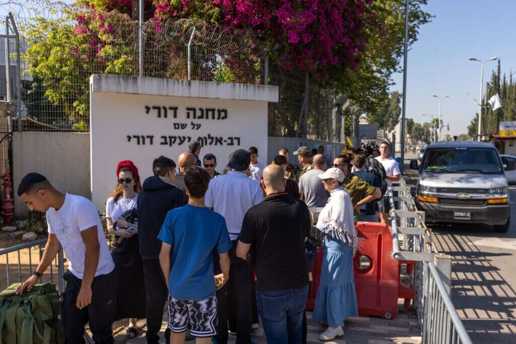 לשכת הגיוס בתל השומר | Yossi Aloni / Flash90