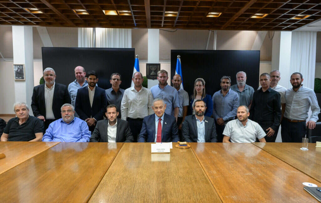 ראש הממשלה בנימין נתניהו בפגישה עם ראשי הרשויות של יהודה ושומרון בקריה בתל אביב. | מעיין טואף / לע"מ