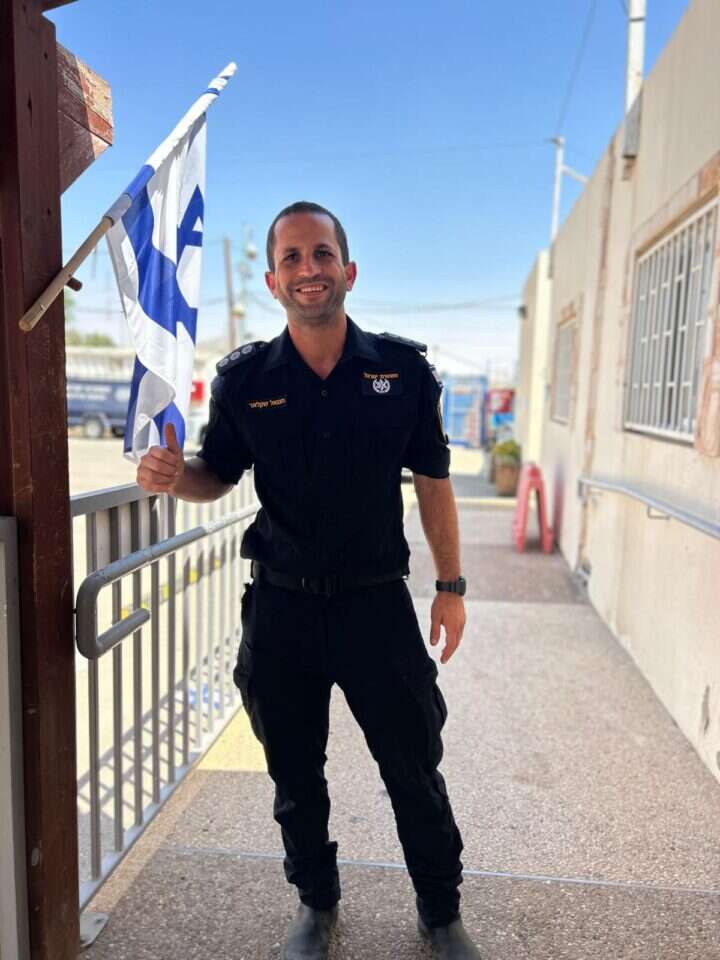 חננאל שקלאר