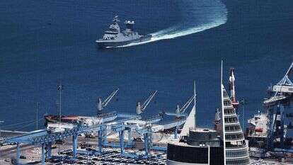 ספינת סער 6 של חיל הים בסמוך לנמל חיפה. | AFP