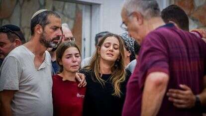 הלוויתו של יהונתן דויטש ז"ל. | חיים גולדברג, פלאש 90 הלוויתו של יהונתן דויטש ז"ל. | חיים גולדברג, פלאש 90