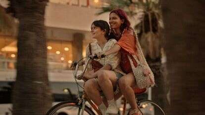 קרוב אליי, סרטה של תום נשר. | שי פלג קרוב אליי, סרטה של תום נשר. | שי פלג