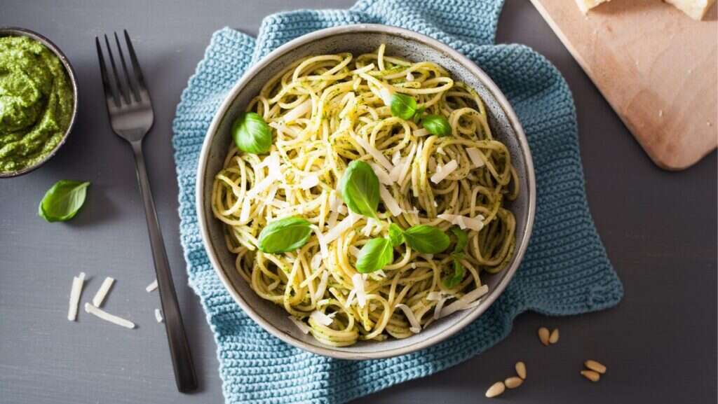 ספגטי מוקרם. | יח"צ