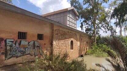 - קרדיט check in-out - קרדיט check in-out