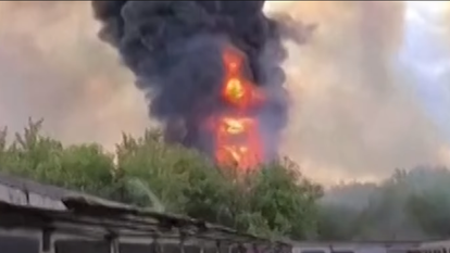 השרפה במתקני הנפט ברוסטוב, רוסיה. | מסך מיוטיוב