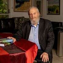 , הרב יואל בן־נון. | אריק סולטן