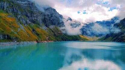 אגם לימרנסי שבמזרח שווייץ. | זאבי פילזר אגם לימרנסי שבמזרח שווייץ. | זאבי פילזר