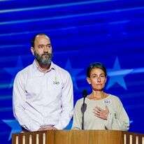 ג'ון ורייצ'ל גולדברג-פולין בוועידה הדמוקרטית בארה"ב. | EPA