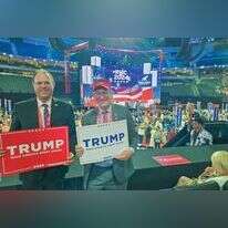 מארק צל (מימין), יו"ר המפלגה הרפובליקנית בישראל, עם אריאל סנדר, בוועידת המפלגה שהתקיימה לפני כחודש במילווקי. | המפלגה הרפובליקנית בישראל