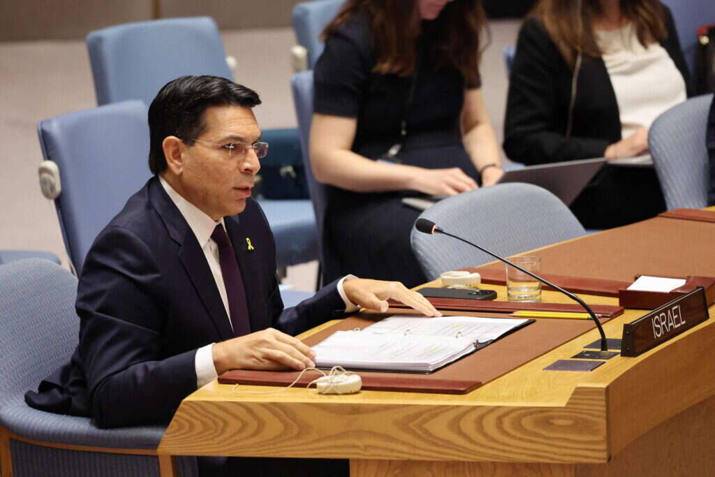 שגריר ישראל באו"ם, דני דנון, במועצת הביטחון של האו"ם. | AFP שגריר ישראל באו"ם, דני דנון, במועצת הביטחון של האו"ם. | AFP