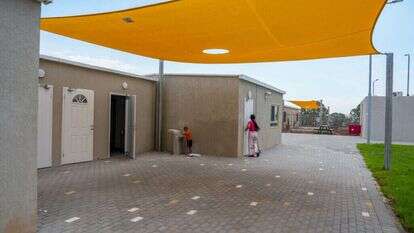 כיתות לימוד באליפלט עבור ילדים מפונים מכפר־בלום. | איל מרגולין - פלאש 90