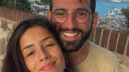 אלמוג סרוסי ושחר גינדי ז"ל. באדיבות המשפחה אלמוג סרוסי ושחר גינדי ז"ל. באדיבות המשפחה