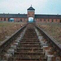 הכניסה למחנה ההשמדה אושוויץ