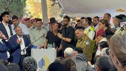 הלווייתו של אורי דנינו בבית העלמין הצבאי בהר הרצל בירושלים, היום